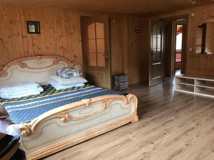 Vila Kvasy 838 Exteriér fotografie